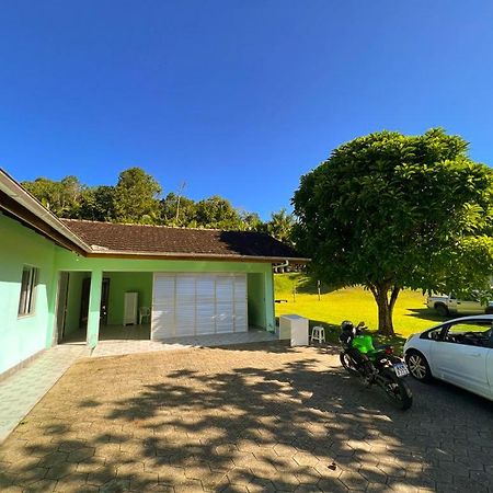 Casa Ampla Ha 8 Minutos Do Centro Villa Pomerode Esterno foto